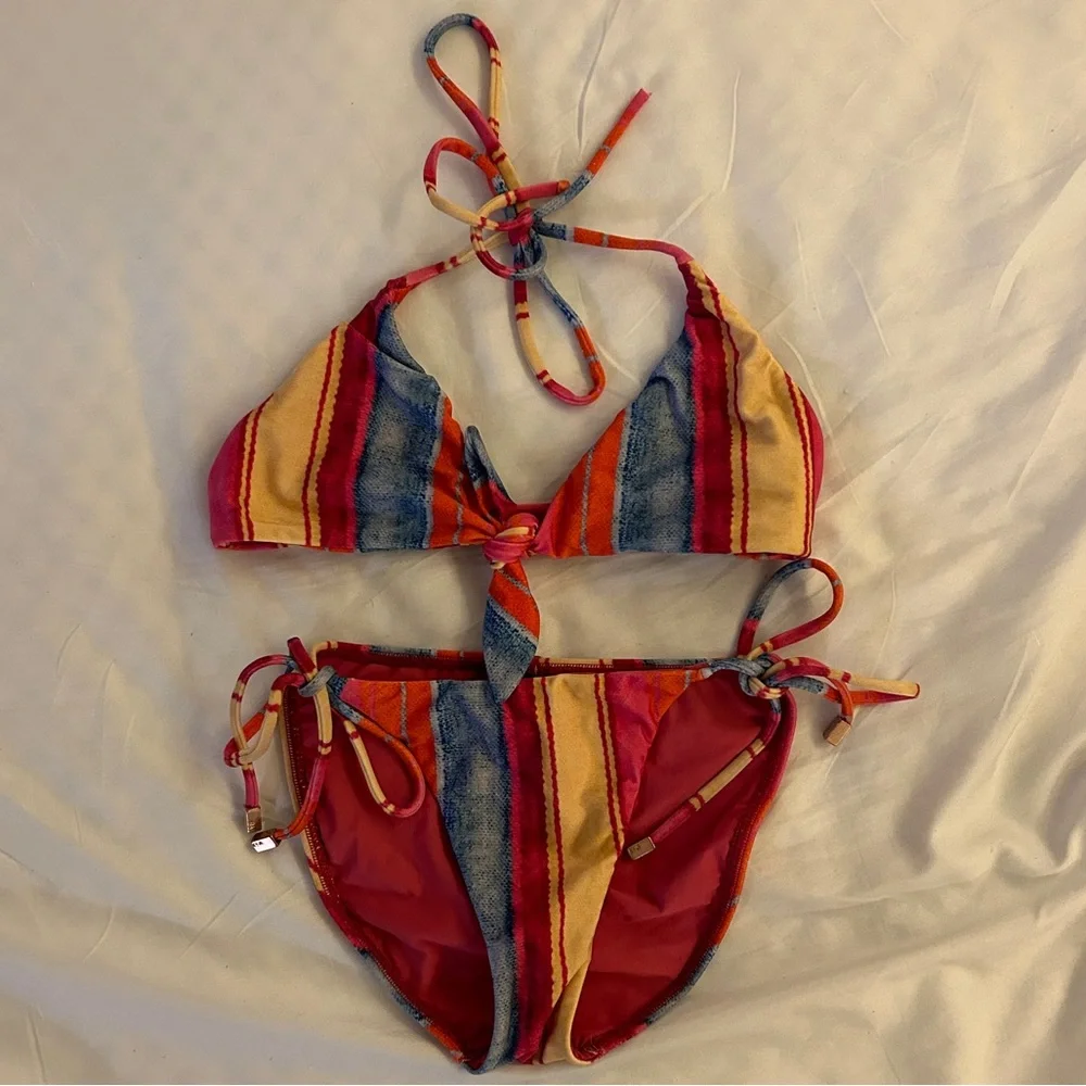 Bikini Set - Picture 2 of 4